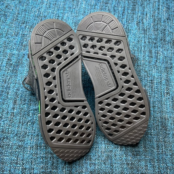 Adidas NMD R1 All Over Print Sneakers in Grey Signal Green - Picture 6 of 7